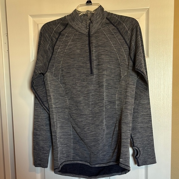 Saucony Tops - Saucony women’s blue quarter zip pull over running shirt size XL